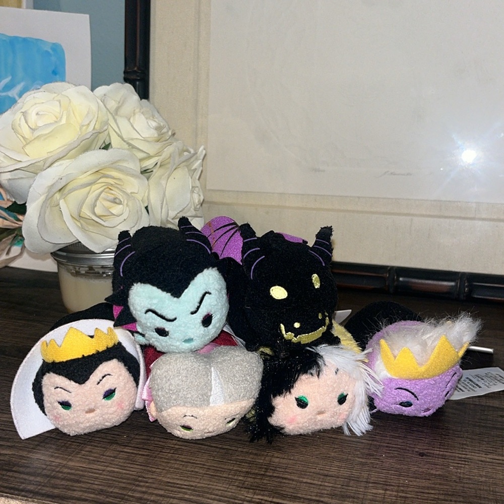 Disney Villains Tsum Tsum Plush Lot of 6 Ursula Maleficent Cruela Deville NWT
